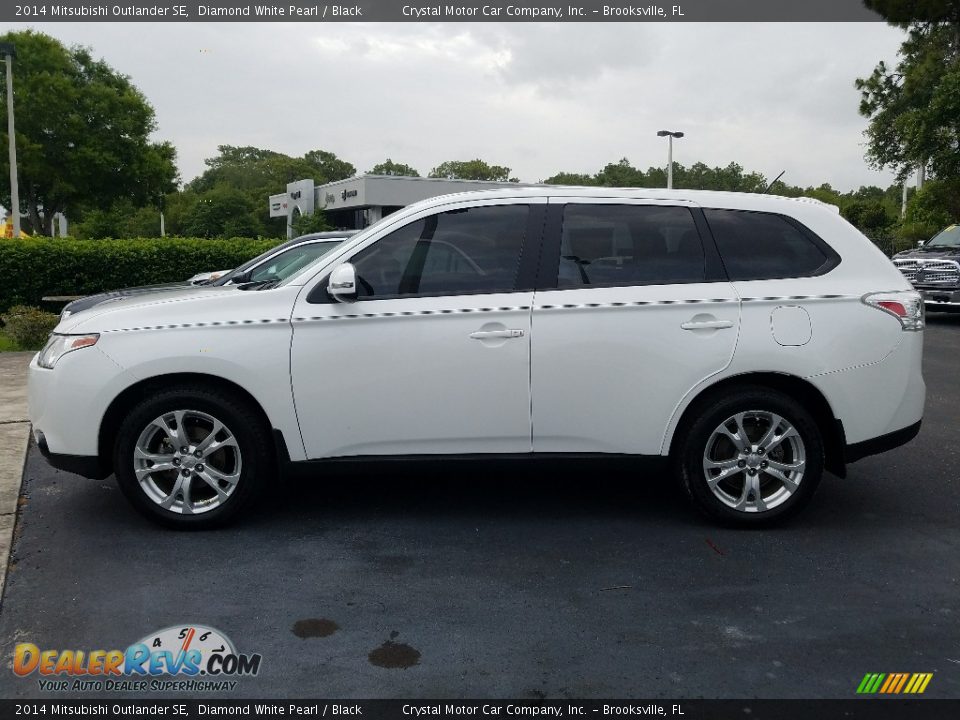 2014 Mitsubishi Outlander SE Diamond White Pearl / Black Photo #2