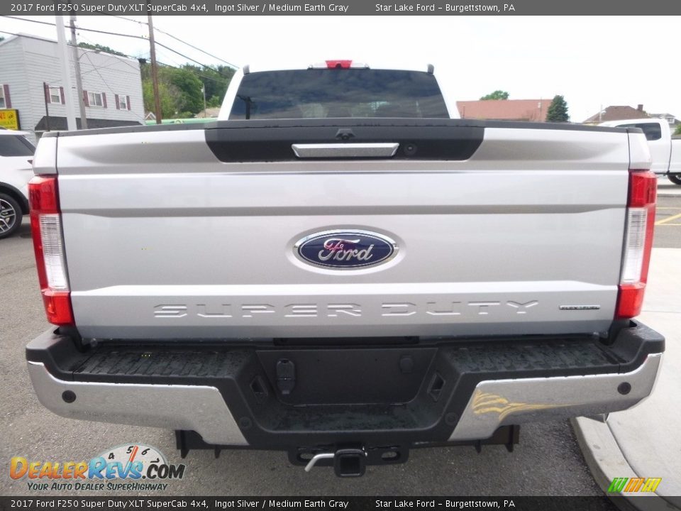 2017 Ford F250 Super Duty XLT SuperCab 4x4 Ingot Silver / Medium Earth Gray Photo #6