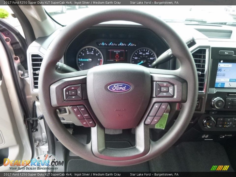 2017 Ford F250 Super Duty XLT SuperCab 4x4 Ingot Silver / Medium Earth Gray Photo #15