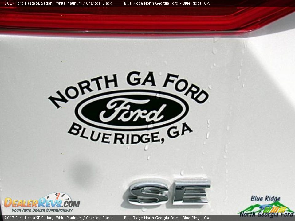 2017 Ford Fiesta SE Sedan White Platinum / Charcoal Black Photo #36