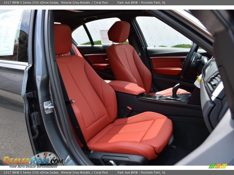 2017 BMW 3 Series 330i xDrive Sedan Mineral Grey Metallic / Coral Red Photo #29