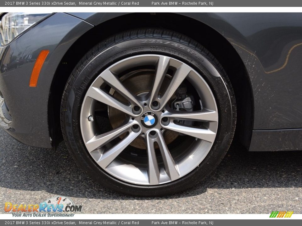 2017 BMW 3 Series 330i xDrive Sedan Mineral Grey Metallic / Coral Red Photo #32