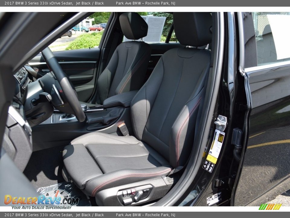 2017 BMW 3 Series 330i xDrive Sedan Jet Black / Black Photo #13