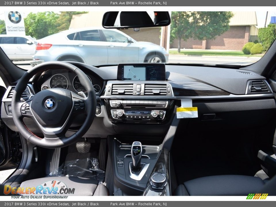2017 BMW 3 Series 330i xDrive Sedan Jet Black / Black Photo #15
