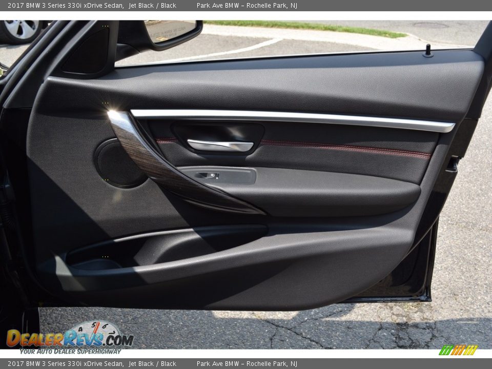 2017 BMW 3 Series 330i xDrive Sedan Jet Black / Black Photo #26