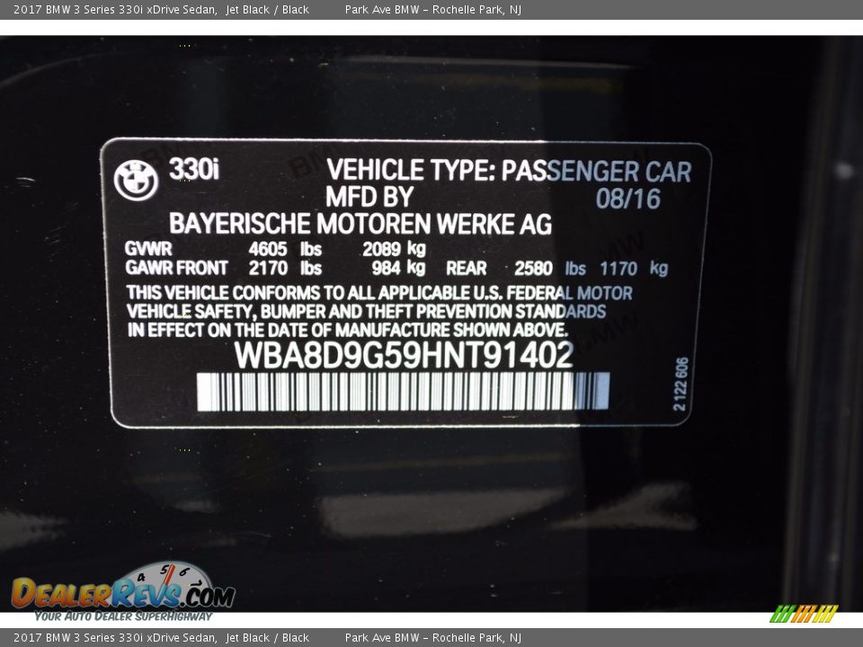 2017 BMW 3 Series 330i xDrive Sedan Jet Black / Black Photo #34