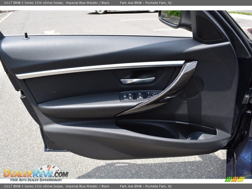 2017 BMW 3 Series 330i xDrive Sedan Imperial Blue Metallic / Black Photo #8