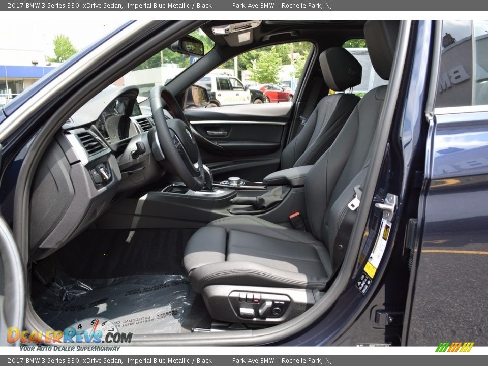 2017 BMW 3 Series 330i xDrive Sedan Imperial Blue Metallic / Black Photo #11