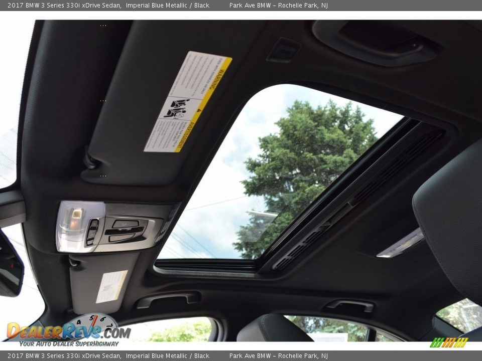 2017 BMW 3 Series 330i xDrive Sedan Imperial Blue Metallic / Black Photo #14