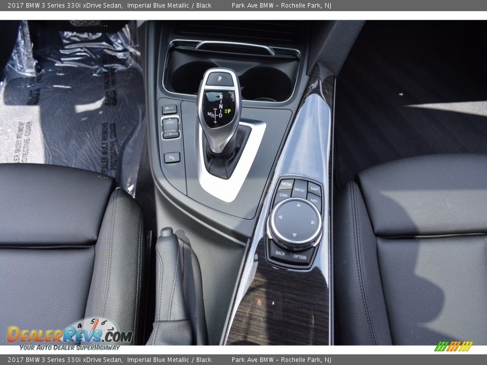 2017 BMW 3 Series 330i xDrive Sedan Imperial Blue Metallic / Black Photo #17