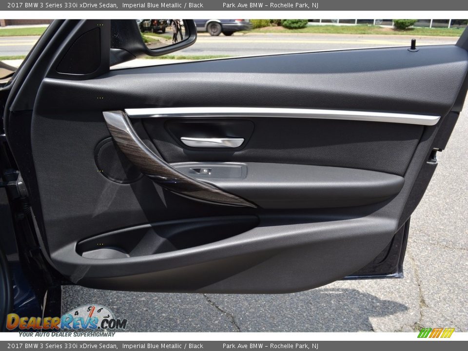 2017 BMW 3 Series 330i xDrive Sedan Imperial Blue Metallic / Black Photo #26