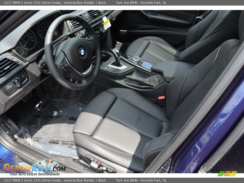 2017 BMW 3 Series 330i xDrive Sedan Imperial Blue Metallic / Black Photo #10