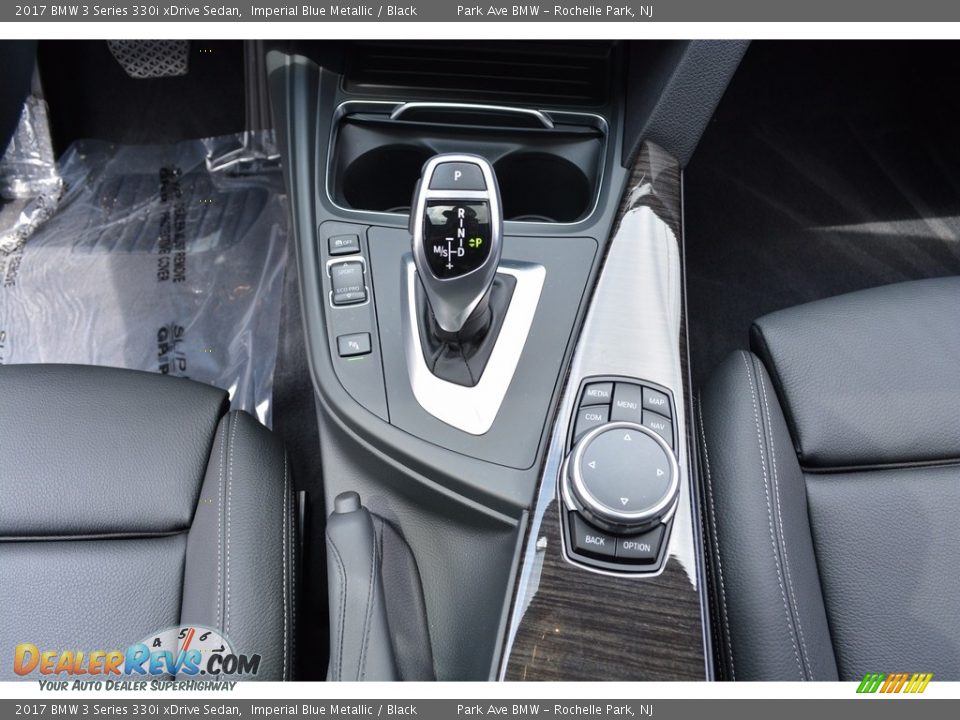 2017 BMW 3 Series 330i xDrive Sedan Imperial Blue Metallic / Black Photo #17