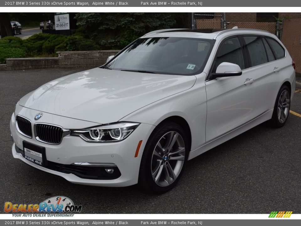 2017 BMW 3 Series 330i xDrive Sports Wagon Alpine White / Black Photo #6