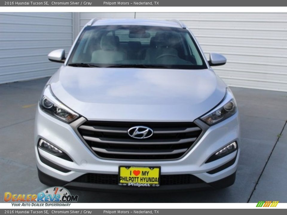 2016 Hyundai Tucson SE Chromium Silver / Gray Photo #2