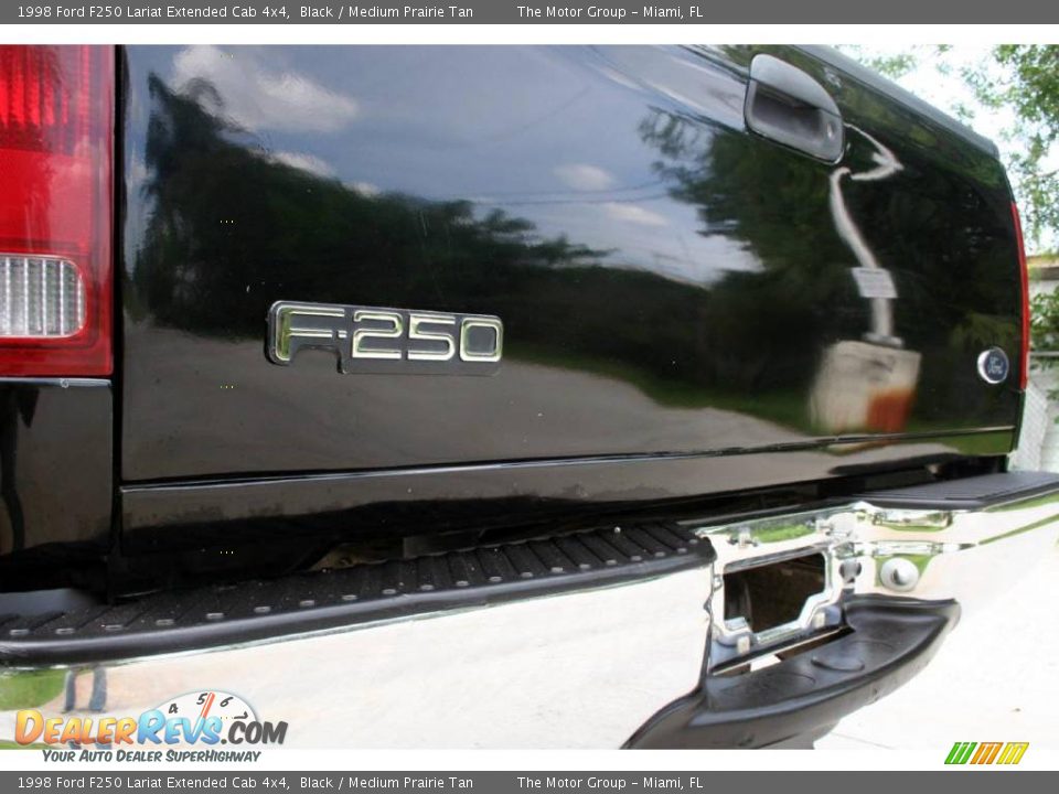 1998 Ford F250 Lariat Extended Cab 4x4 Black / Medium Prairie Tan Photo #19