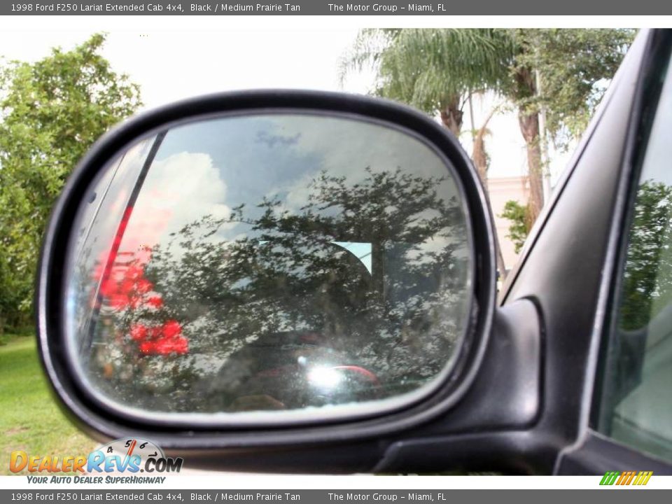 1998 Ford F250 Lariat Extended Cab 4x4 Black / Medium Prairie Tan Photo #27