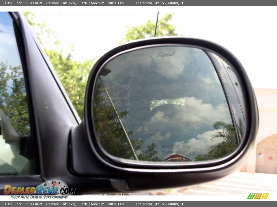 1998 Ford F250 Lariat Extended Cab 4x4 Black / Medium Prairie Tan Photo #29