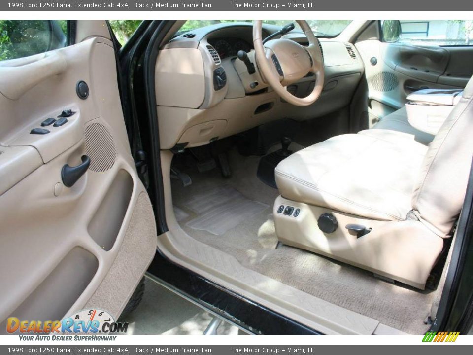 1998 Ford F250 Lariat Extended Cab 4x4 Black / Medium Prairie Tan Photo #33
