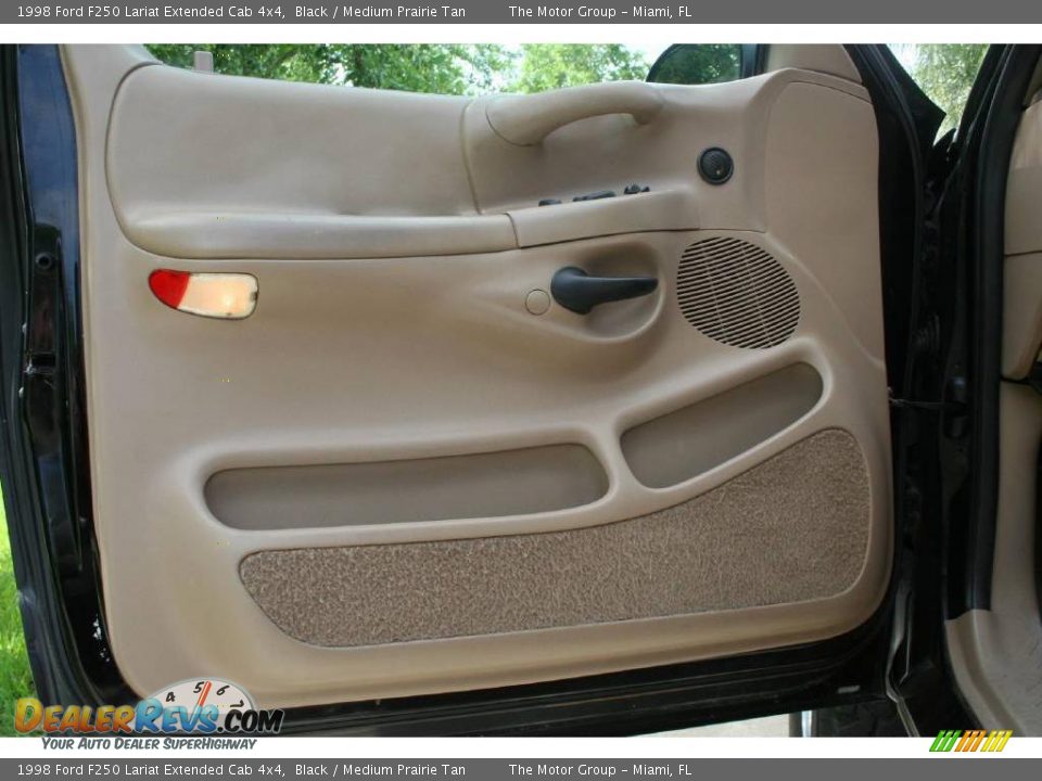 1998 Ford F250 Lariat Extended Cab 4x4 Black / Medium Prairie Tan Photo #35