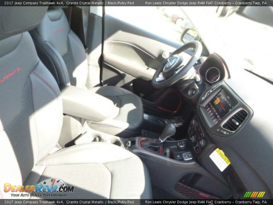 2017 Jeep Compass Trailhawk 4x4 Granite Crystal Metallic / Black/Ruby Red Photo #10