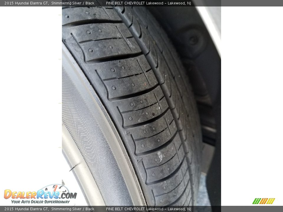 2015 Hyundai Elantra GT Shimmering Silver / Black Photo #24