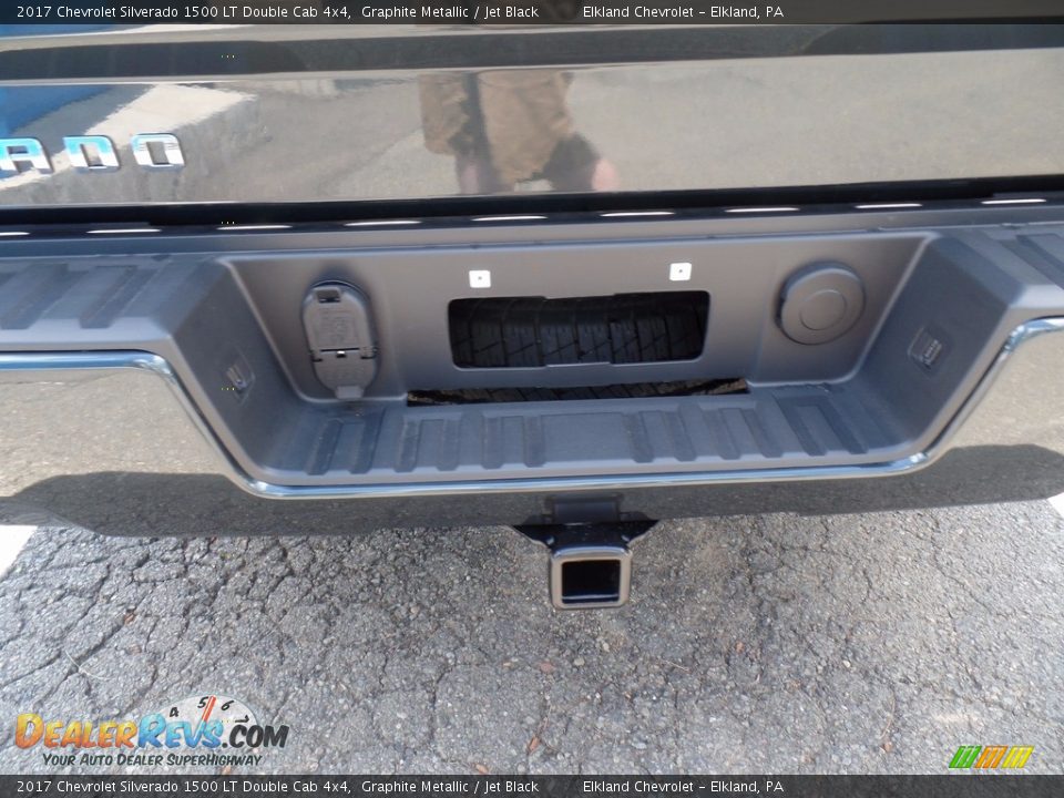 2017 Chevrolet Silverado 1500 LT Double Cab 4x4 Graphite Metallic / Jet Black Photo #11