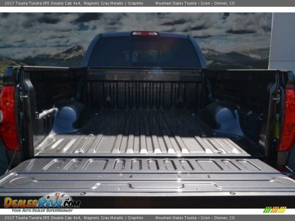 2017 Toyota Tundra SR5 Double Cab 4x4 Magnetic Gray Metallic / Graphite Photo #8