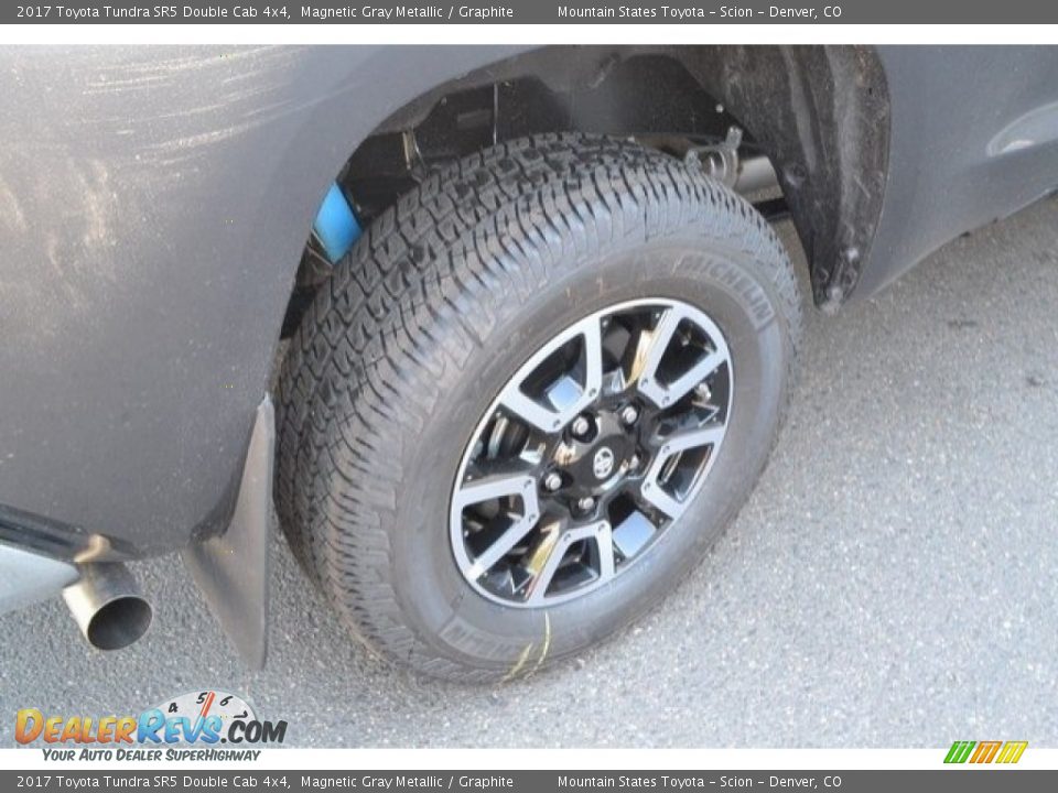 2017 Toyota Tundra SR5 Double Cab 4x4 Magnetic Gray Metallic / Graphite Photo #9