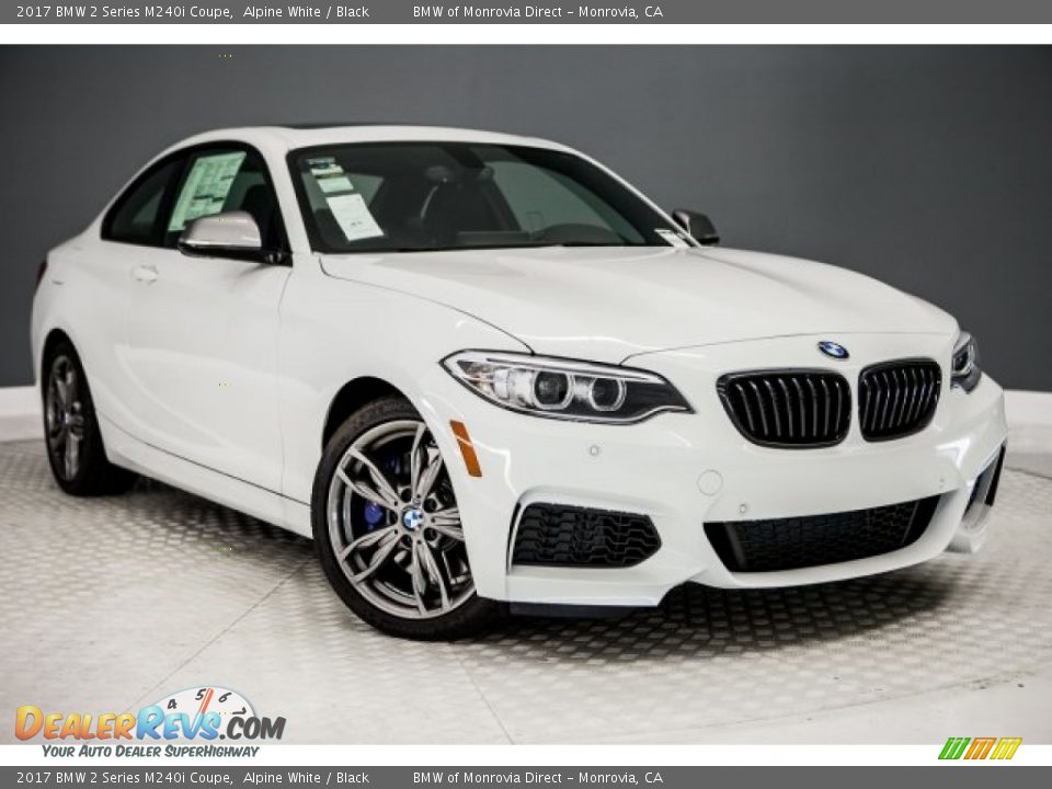 Front 3/4 View of 2017 BMW 2 Series M240i Coupe Photo #12