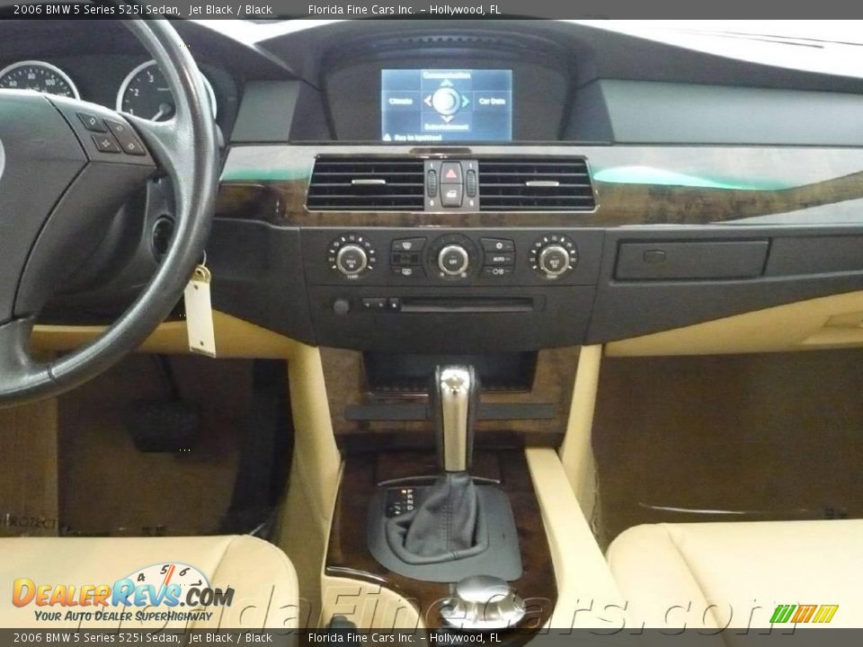 2006 BMW 5 Series 525i Sedan Jet Black / Black Photo #18