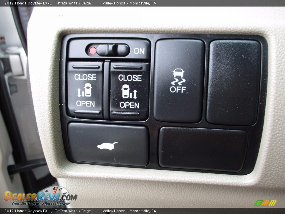2012 Honda Odyssey EX-L Taffeta White / Beige Photo #18
