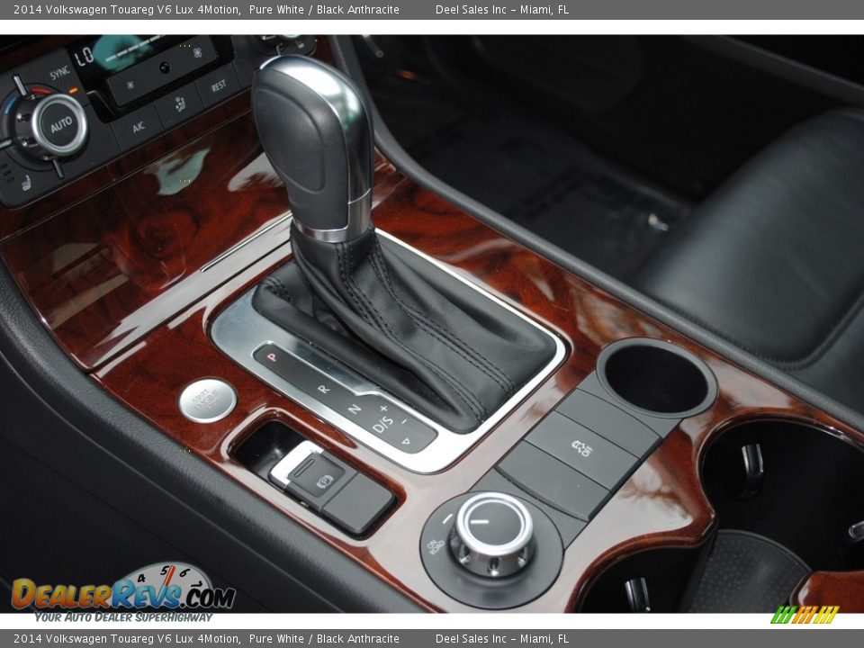 2014 Volkswagen Touareg V6 Lux 4Motion Pure White / Black Anthracite Photo #16