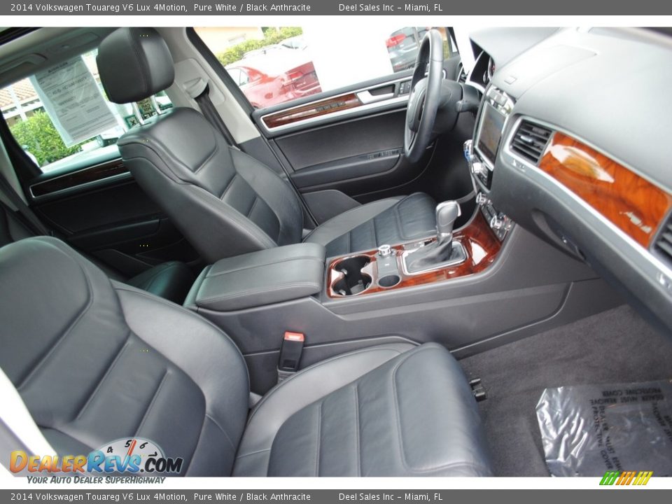 2014 Volkswagen Touareg V6 Lux 4Motion Pure White / Black Anthracite Photo #19
