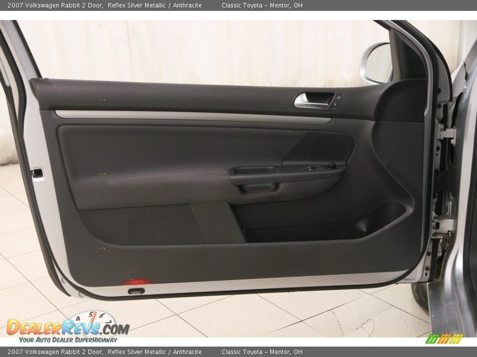 2007 Volkswagen Rabbit 2 Door Reflex Silver Metallic / Anthracite Photo #4