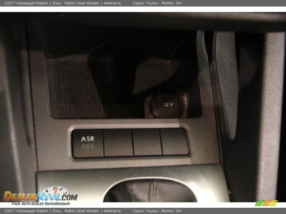 2007 Volkswagen Rabbit 2 Door Reflex Silver Metallic / Anthracite Photo #11