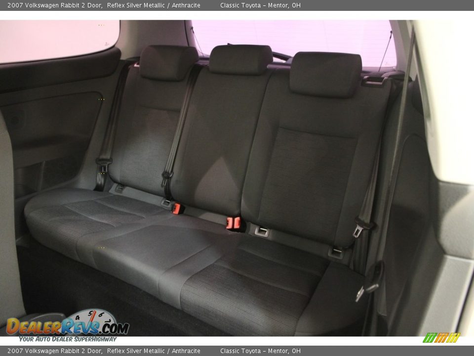 2007 Volkswagen Rabbit 2 Door Reflex Silver Metallic / Anthracite Photo #15