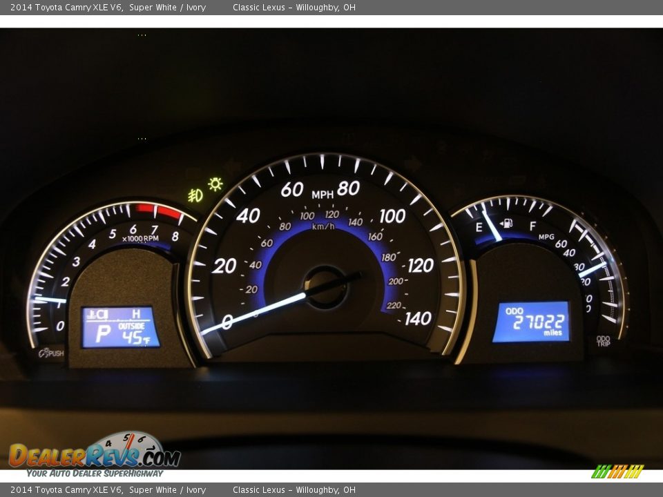 2014 Toyota Camry XLE V6 Super White / Ivory Photo #8