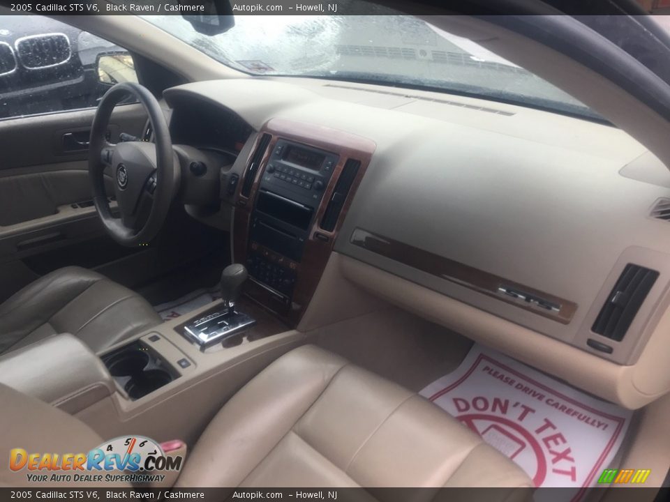 2005 Cadillac STS V6 Black Raven / Cashmere Photo #13