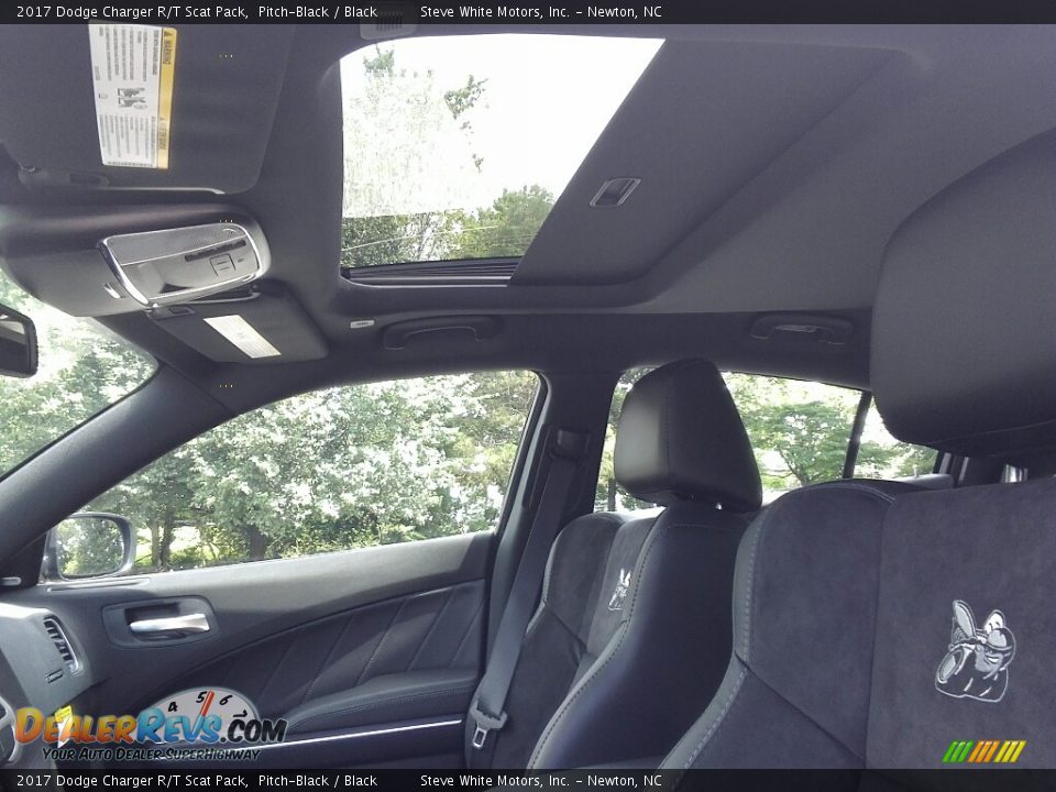 2017 Dodge Charger R/T Scat Pack Pitch-Black / Black Photo #25