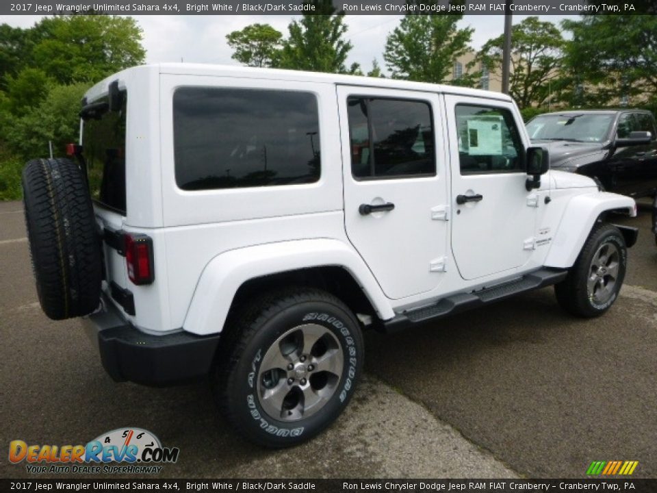 2017 Jeep Wrangler Unlimited Sahara 4x4 Bright White / Black/Dark Saddle Photo #5