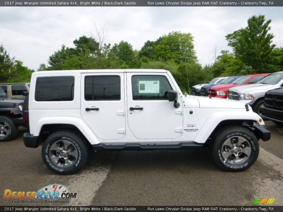 2017 Jeep Wrangler Unlimited Sahara 4x4 Bright White / Black/Dark Saddle Photo #6