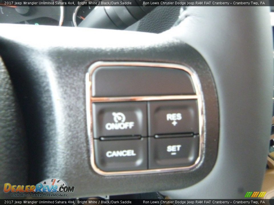 2017 Jeep Wrangler Unlimited Sahara 4x4 Bright White / Black/Dark Saddle Photo #18