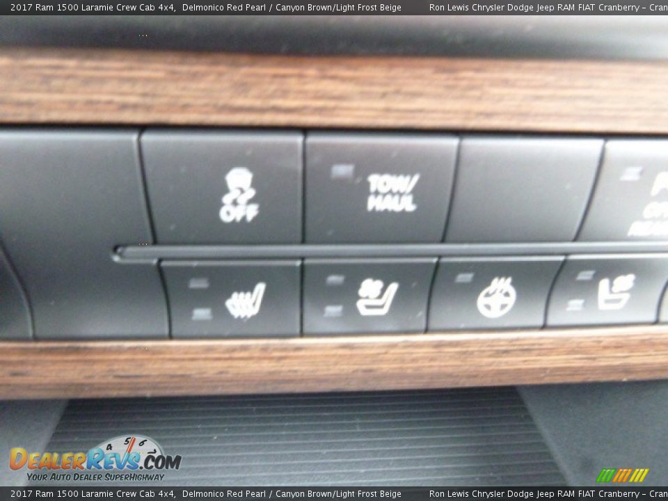 2017 Ram 1500 Laramie Crew Cab 4x4 Delmonico Red Pearl / Canyon Brown/Light Frost Beige Photo #20