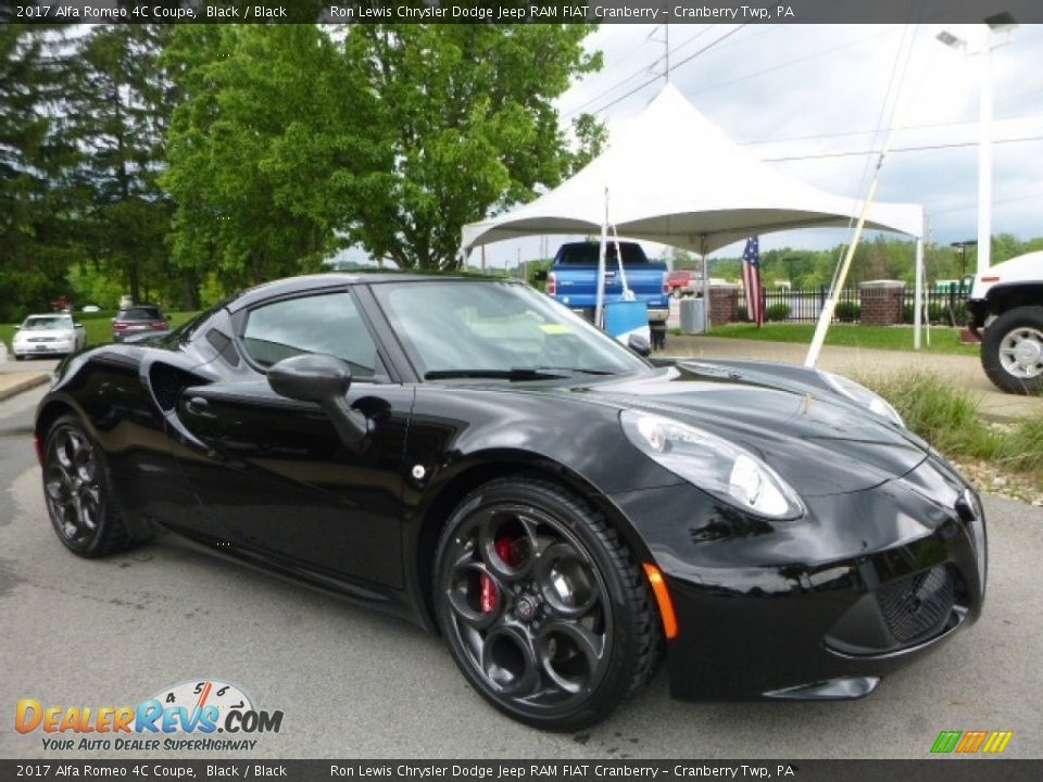 Front 3/4 View of 2017 Alfa Romeo 4C Coupe Photo #10