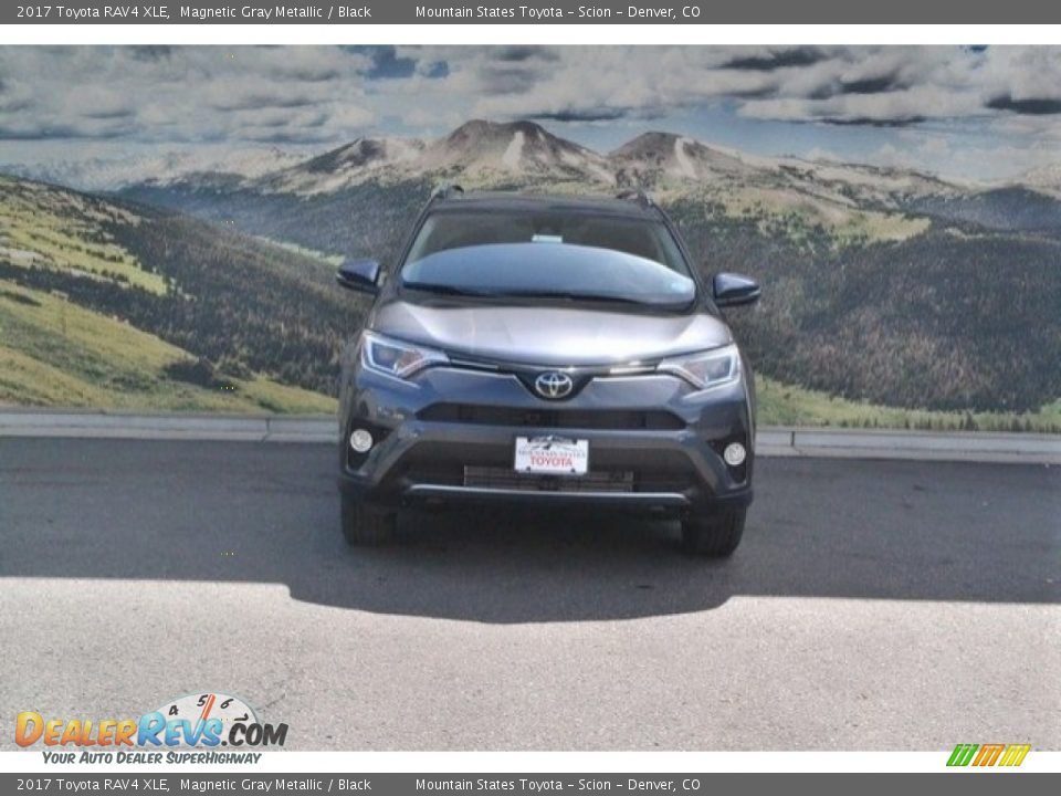 2017 Toyota RAV4 XLE Magnetic Gray Metallic / Black Photo #2