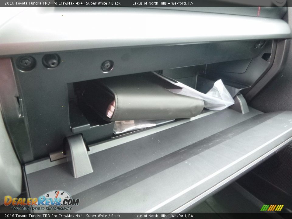 2016 Toyota Tundra TRD Pro CrewMax 4x4 Super White / Black Photo #23