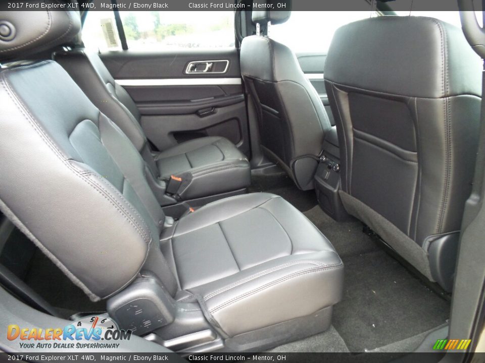 2017 Ford Explorer XLT 4WD Magnetic / Ebony Black Photo #6
