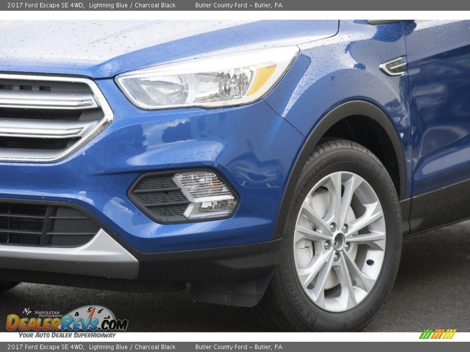 2017 Ford Escape SE 4WD Lightning Blue / Charcoal Black Photo #2