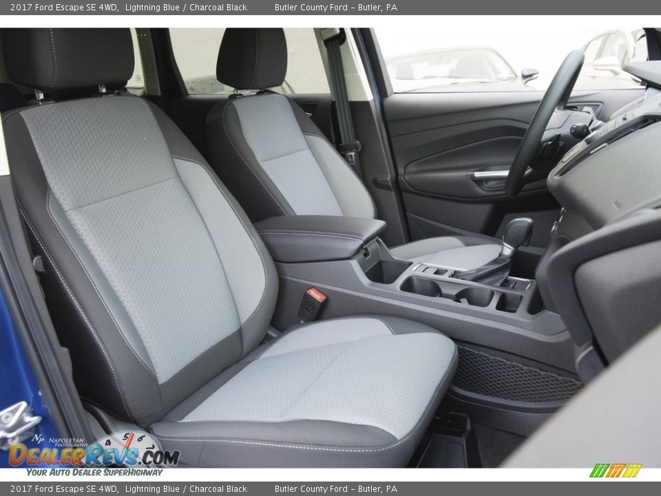 2017 Ford Escape SE 4WD Lightning Blue / Charcoal Black Photo #8